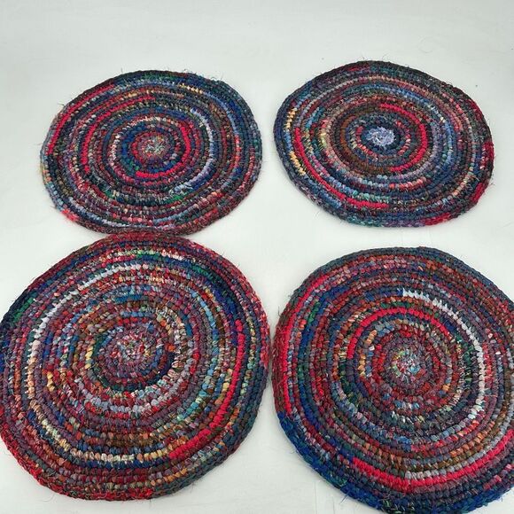 Handmade Braided Chair Pads set of 4 Red/Blue Table Linen Placemat Round 16” - Picture 3 of 5